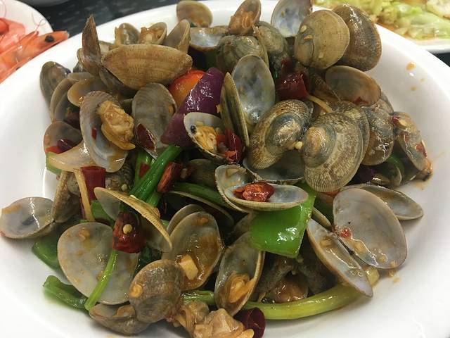 亚龙湾亚泰商业中心