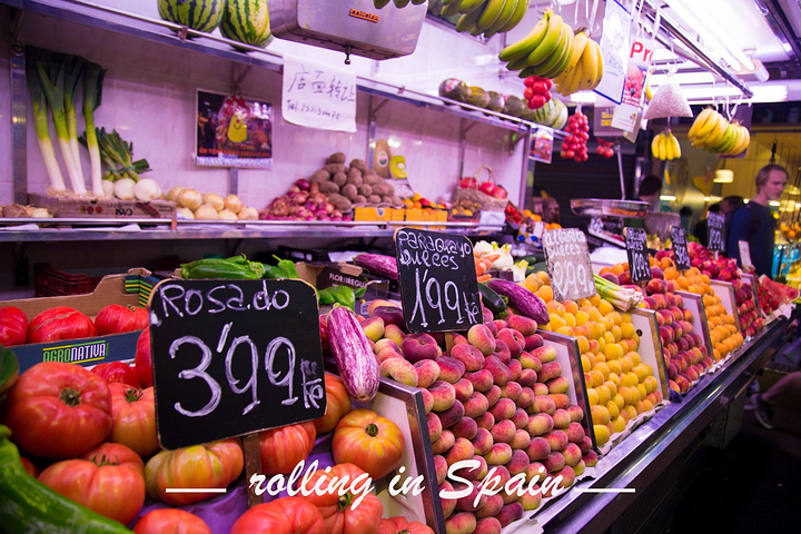 食品摆放的十分整齐