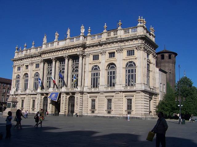 城堡广场（卡斯特罗广场）