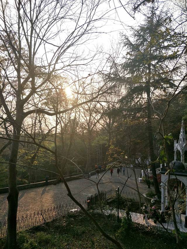 佘山中山圣母堂