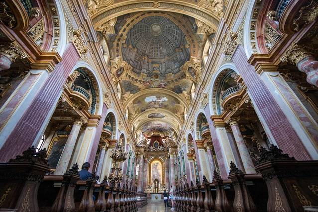 维也纳圣彼得教堂