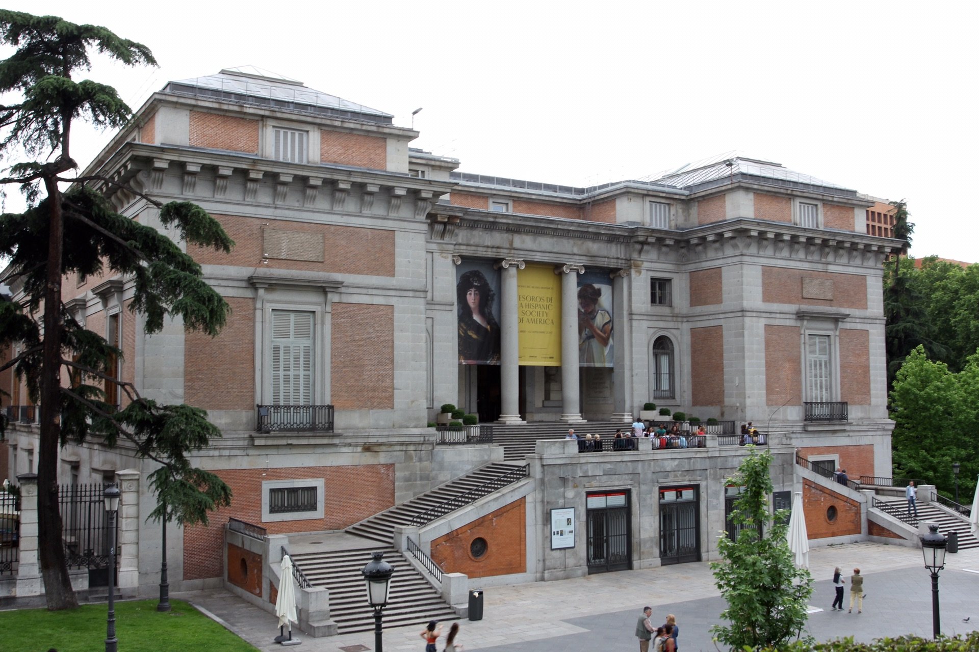 马德里普拉多博物馆,馆内藏品精美,喜欢看的一天也看不了(提示:每天的