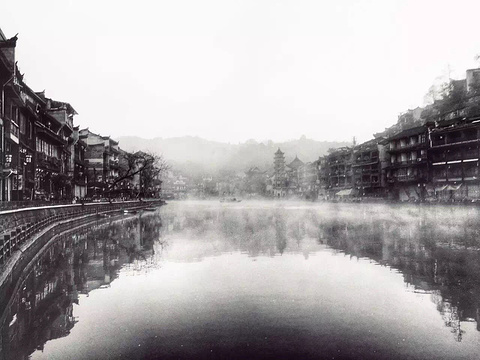 凤凰古城旅游景点攻略图