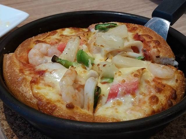 必胜客(凤七宅急送店)