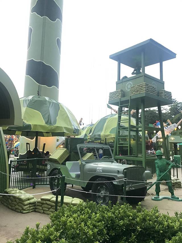 玩具兵团跳降伞