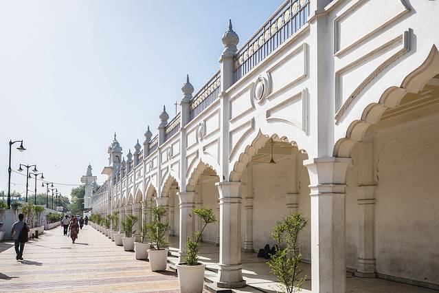 班戈拉·撒西比谒师所