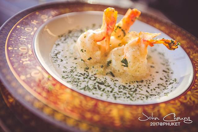 Le Versace rooftop lounge bar