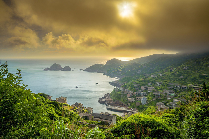 后头湾村就是网上很火的绿野仙踪无人村以前是可以免费进入的现在在