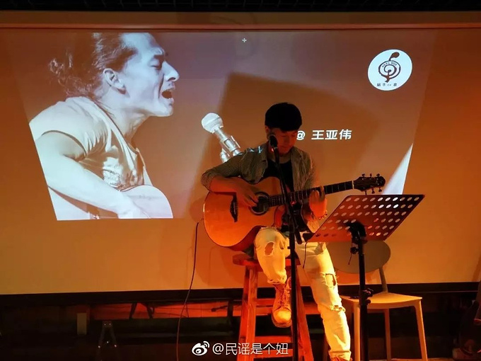 民谣独行侠王亚伟8月22日带你走进台儿庄古城与音乐最美现场