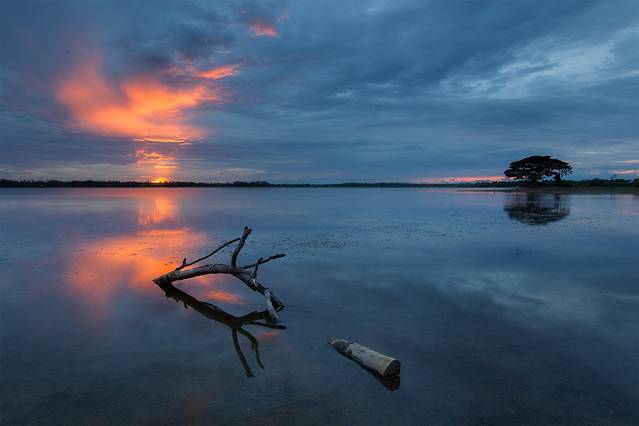 蒂瑟默哈拉默湖