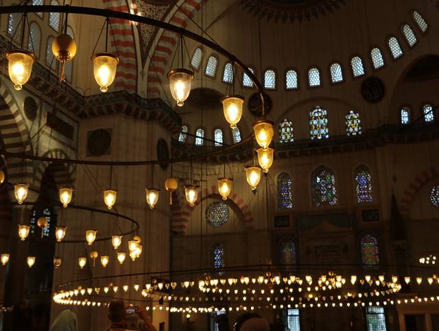 奴鲁奥斯玛尼耶清真寺