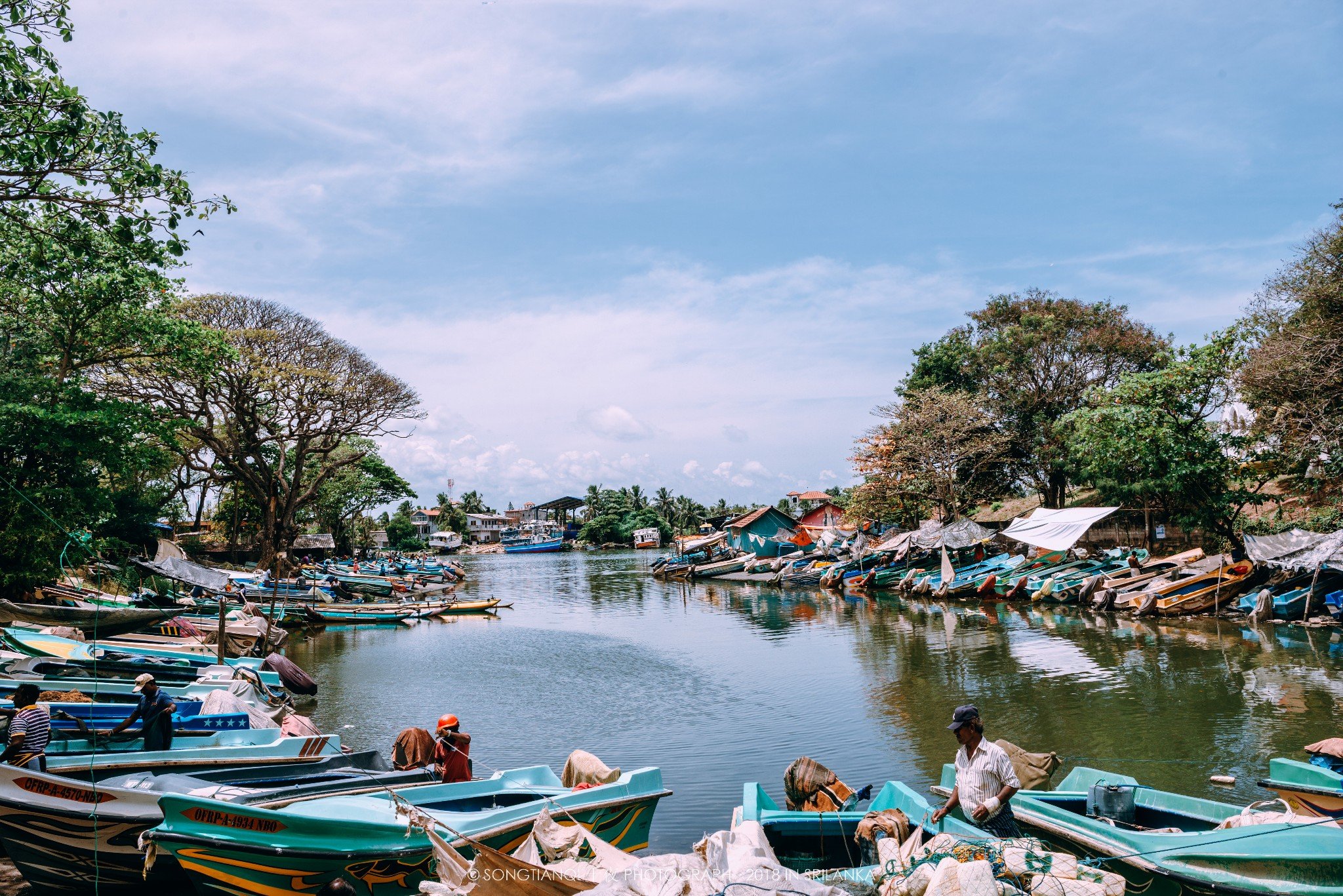 尼甘布 是 斯里兰卡 西海岸的渔港,以庞大的渔业,繁忙的鱼市和狭长的