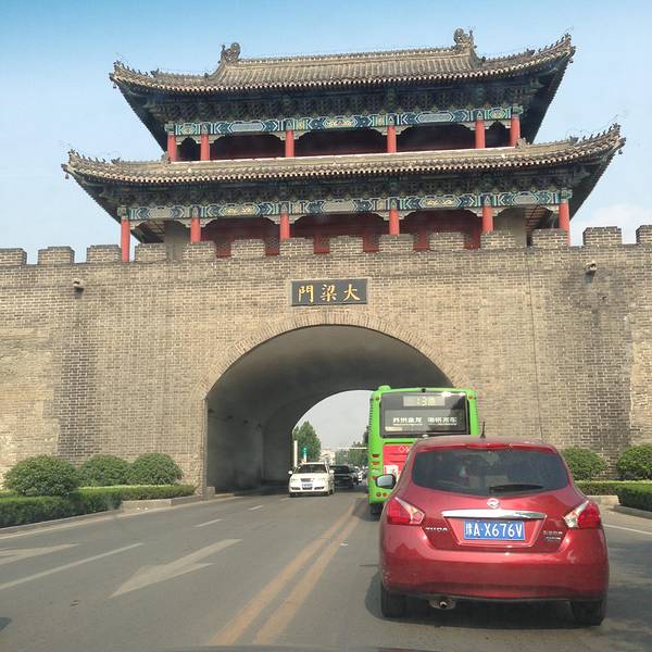 89 首页 景点详情 北宋时期,东京御街北起皇宫宣德门,经州桥.