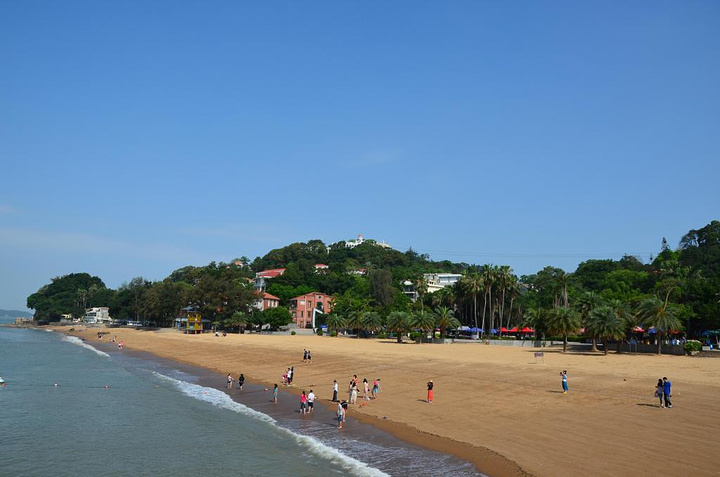 鼓浪屿已经成为了文艺小清新和小资青年们必去的一个地方,无数的游人