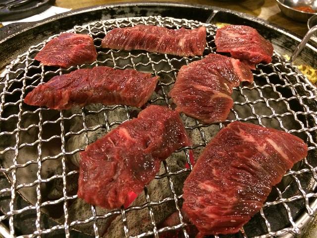 姜虎东烤肉明洞店