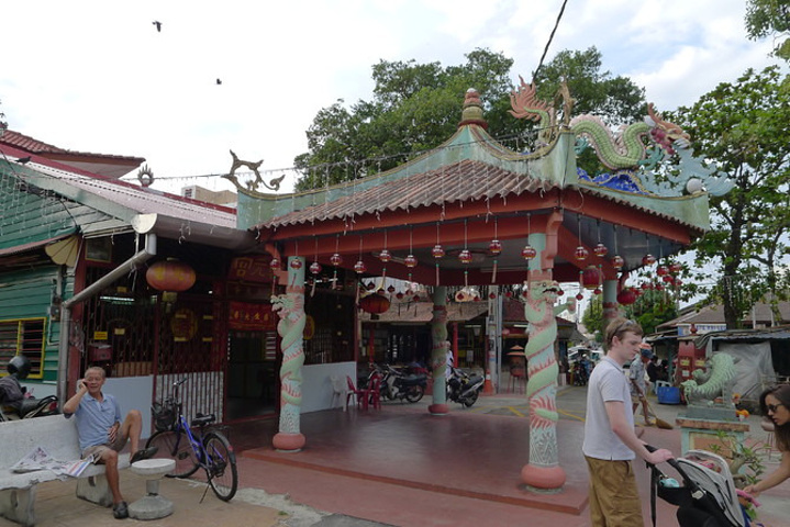 美国街走到底就是姓氏桥weldquay啦周姓桥很大很深