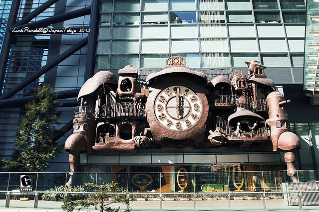 宫崎骏设计的日本电视台大钟