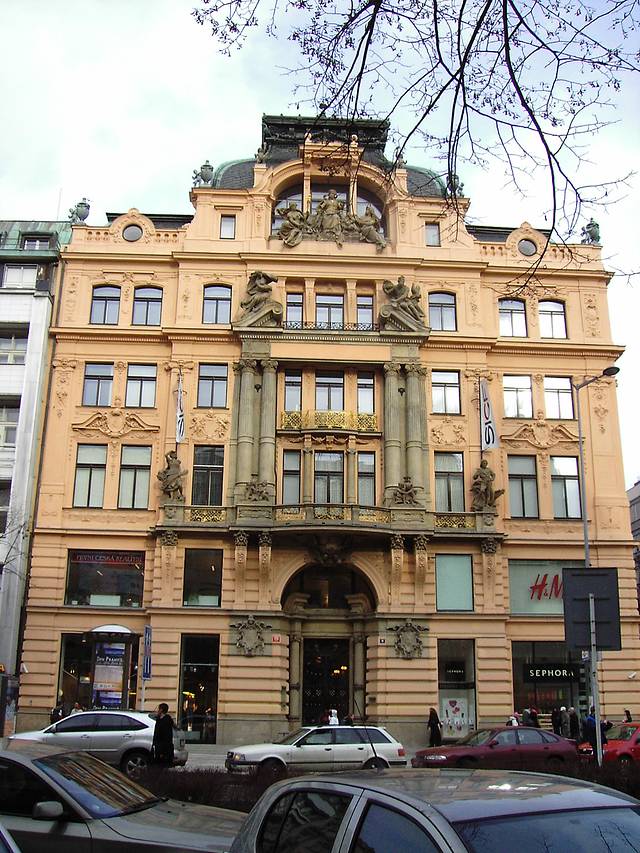 Václavské náměstí street