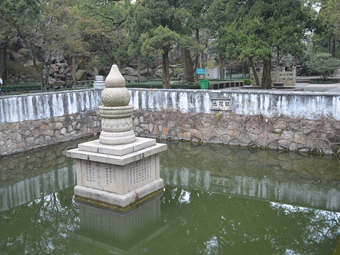 灵岩山旅游景点图片