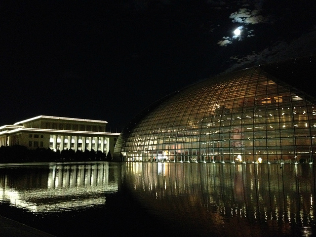 2018看完演出出来看歌剧院的夜景真的好美,水