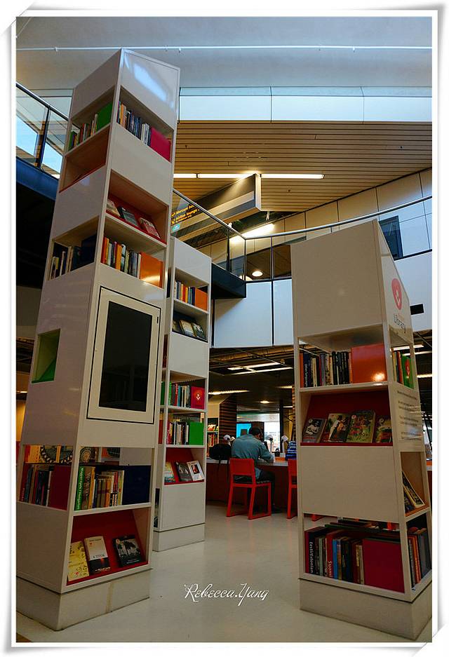 西佛尔国际机场