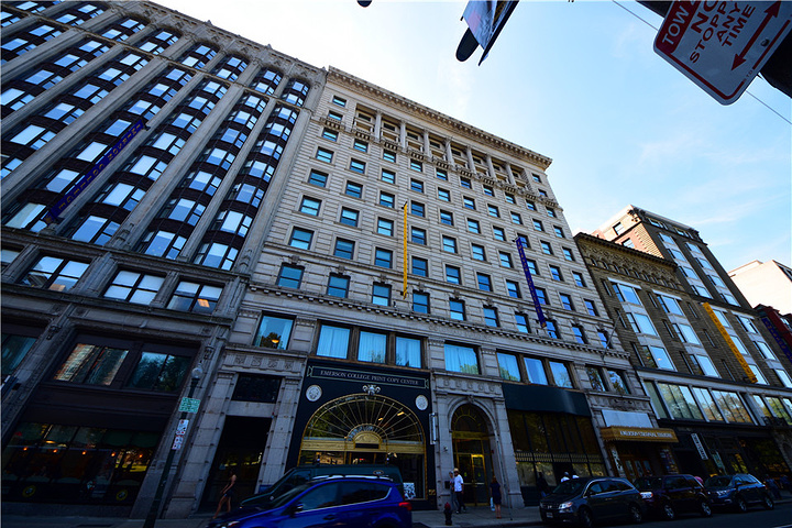 common交通建议走路特色爱默生学院位于自由之路freedomtrail上就