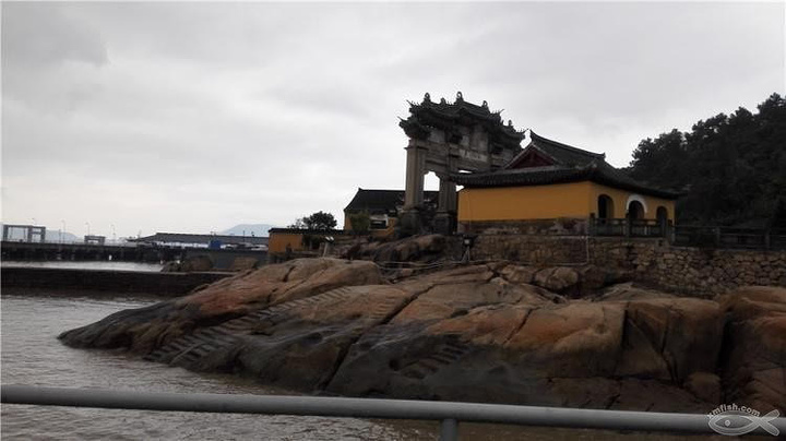 .钟到达短姑码头,短姑码头就在普陀山码头旁边