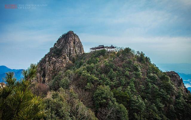 仙华山又名仙姑山,位于浦江县城北9公里处,总面积18平方公里.