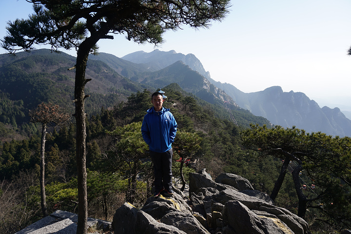 "庐山是久负盛名的风景名胜区和避暑游览胜地，庐山的气候温适，春迟、夏短、秋早、冬长_含鄱口"的评论图片