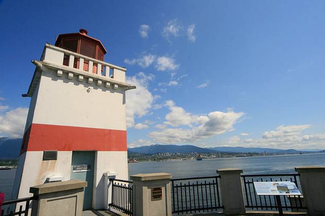 布罗克顿角灯塔