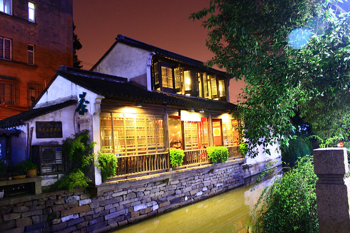 最佳游览时间为春秋两季其次是夏天冬天河水水位较低