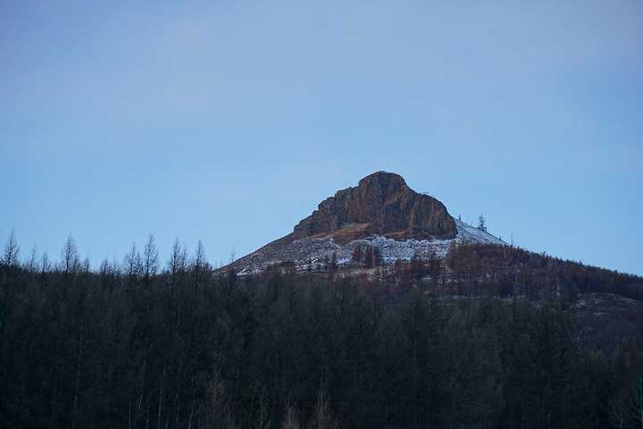 2019阿尔山白狼峰景区游玩攻略,白狼峰海拔1511米,山高,林.