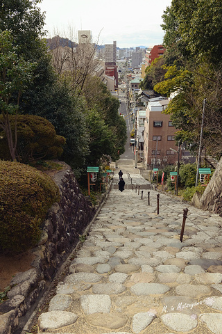 "路过的汤神社，只有在温泉之乡才会有汤神社吧……。吃过午饭去伊佐尔波神社探访一番。是一处看看就好的地方_伊佐尔波神社"的评论图片