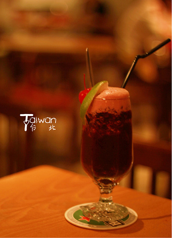 女巫店传说越邪恶的名字,东西越好吃,例如伤肾