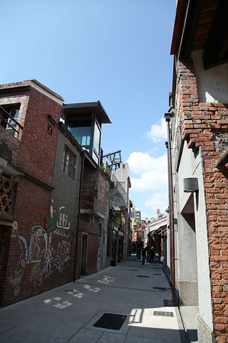 无人居住,是台北一条很有特色的观光老街_剥皮寮历史街区"的评论图片