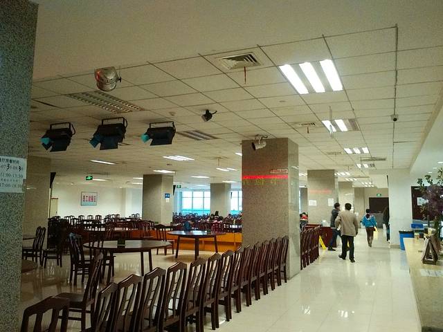 湖北省图书馆读者餐厅