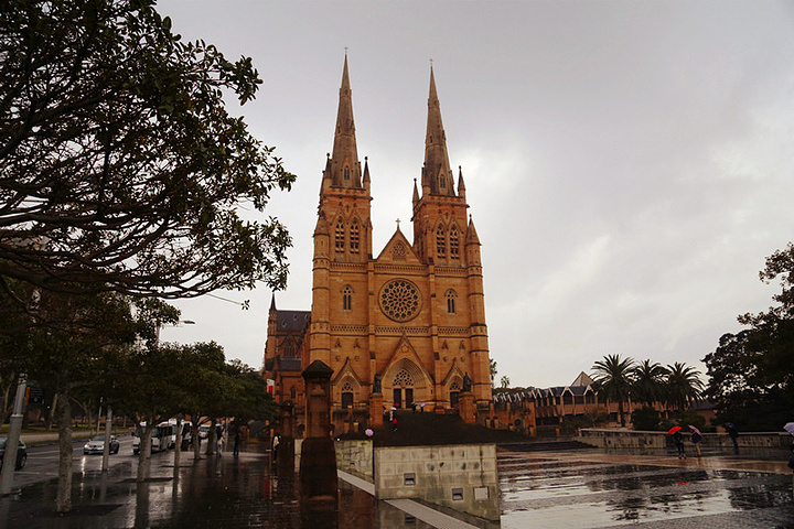 2017海德公园也是徒步游悉尼市区著名景点的