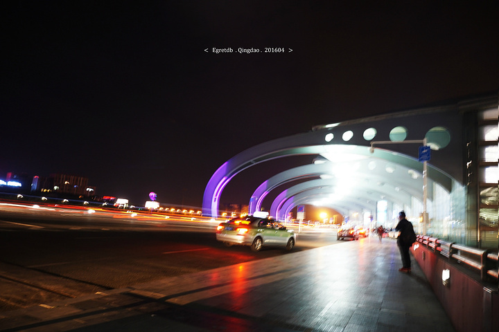 89 首页 青岛流亭国际机场 我们在青岛的夜晚到达,也在夜晚离开.