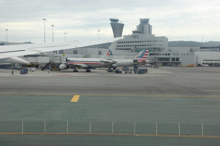 旧金山国际机场的交通非常方便。旧金山的交通