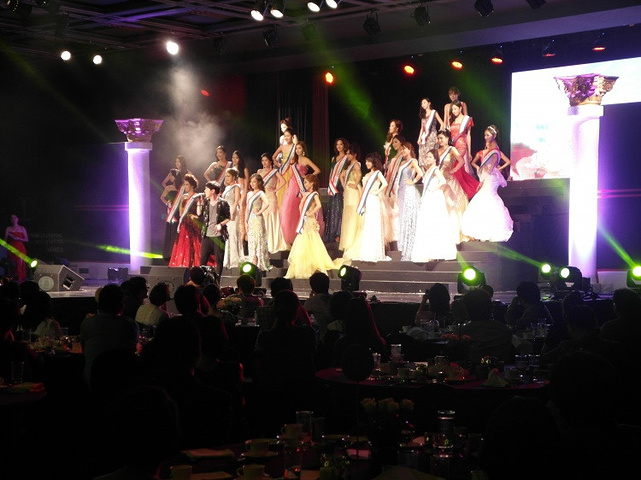 2017打车,回到酒店。韩国选美比赛,就在首尔._