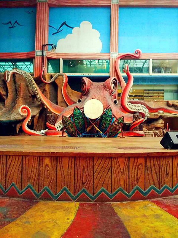 夏威夷沙滩冲浪馆