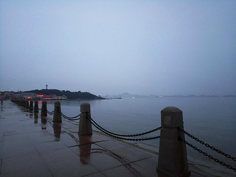 月亮湾旅游景点图片