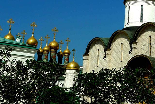 十二使徒教堂与主教宫