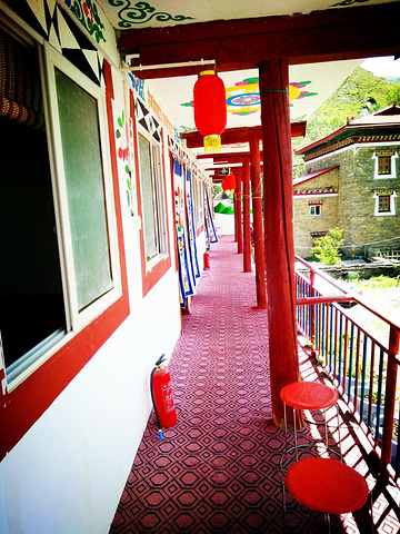 2019新都桥游玩攻略,旅店名字叫美朵花园