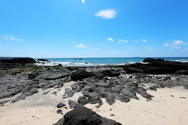 南湾鳄鱼山景区