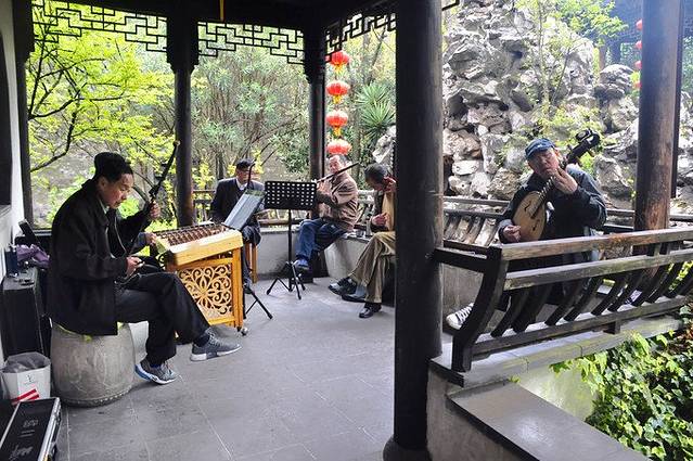 春来江水绿如蓝--江南