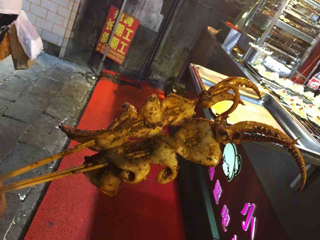 小姑娘餐饮叉烧排骨串