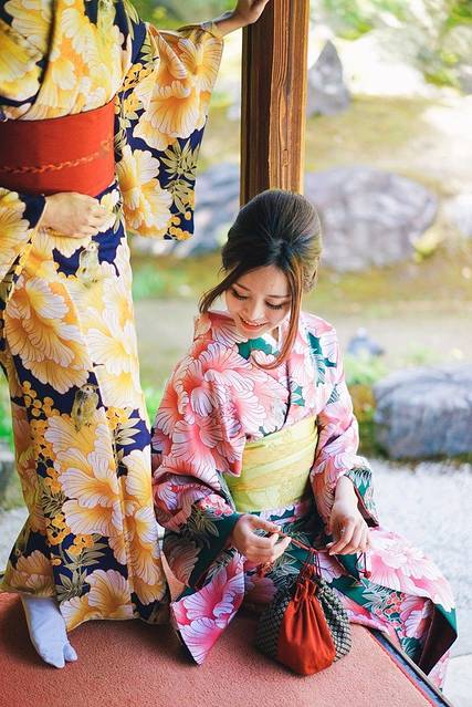 伉俪情深的夫人北政所无力承受丧夫之痛. 心心念念,为亡夫祈祷冥福.