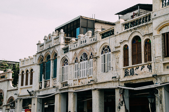 "骑楼"这种建筑样式我并不是第一次见到,但这里却是我见过最美的