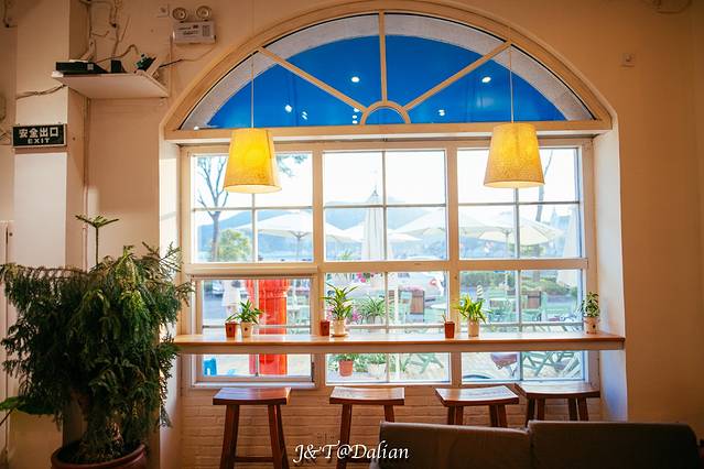 猫的天空之城概念书店(老虎滩店)